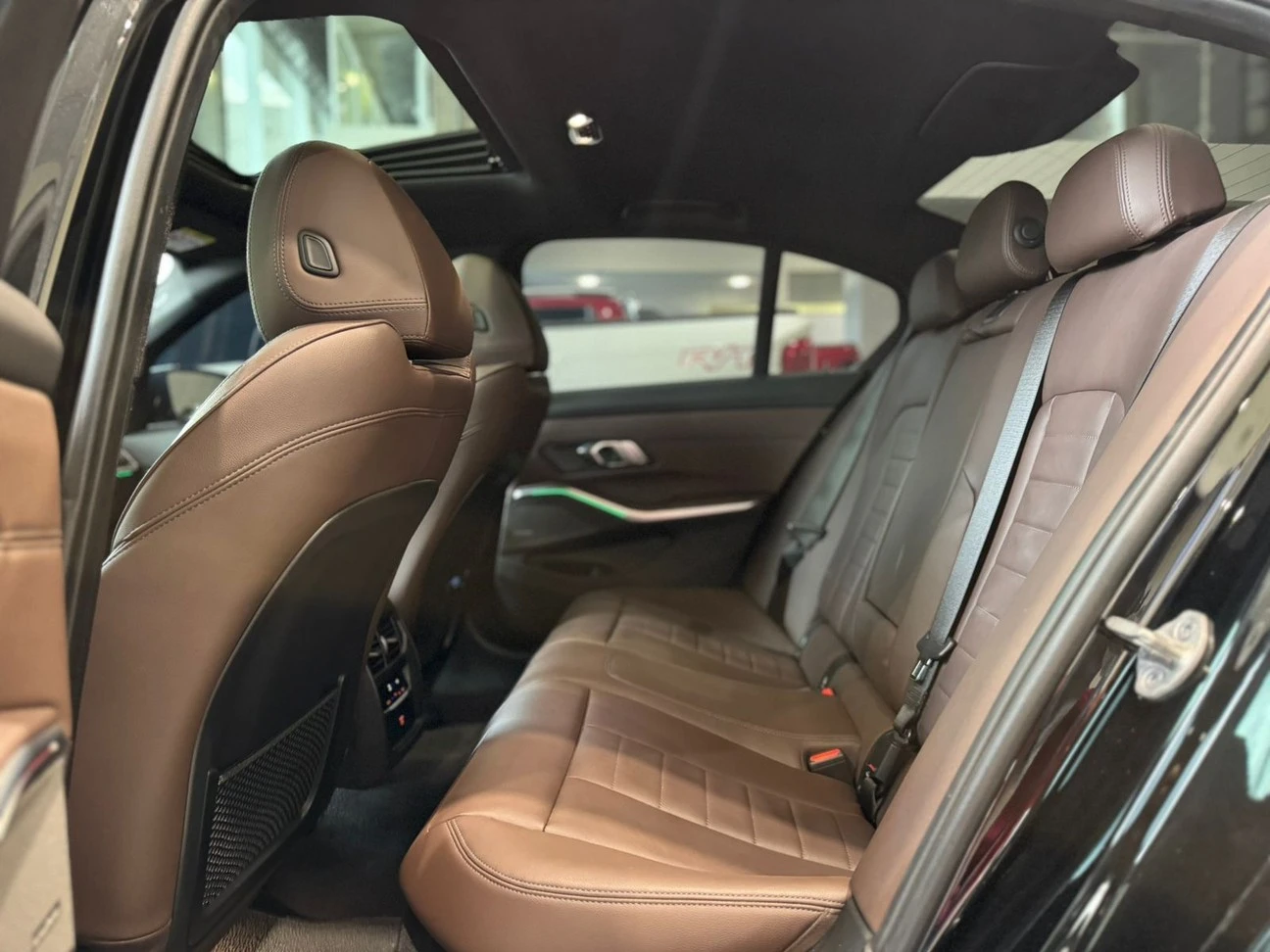 BMW 320i