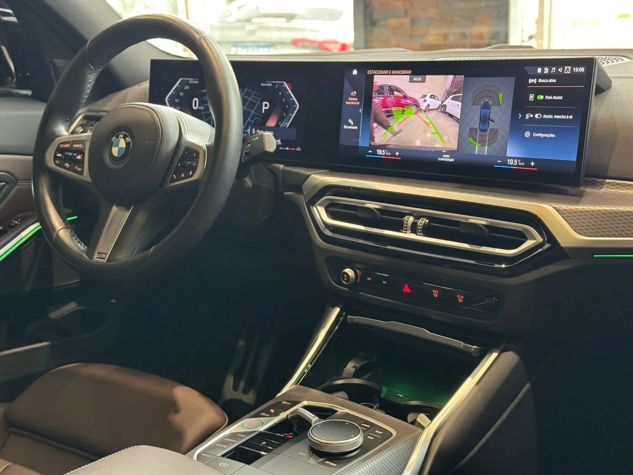 BMW 320i