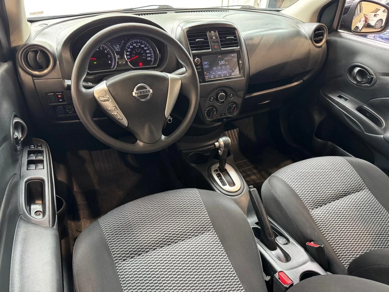 NISSAN VERSA