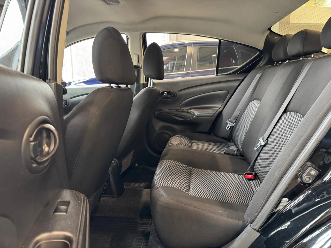 NISSAN VERSA