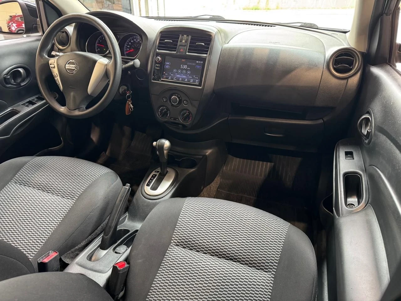 NISSAN VERSA