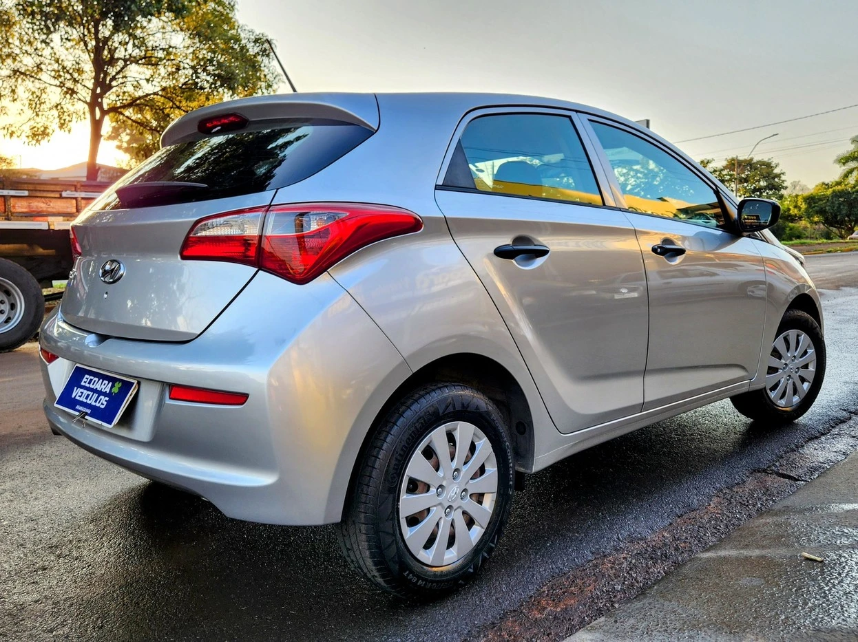 HYUNDAI HB20
