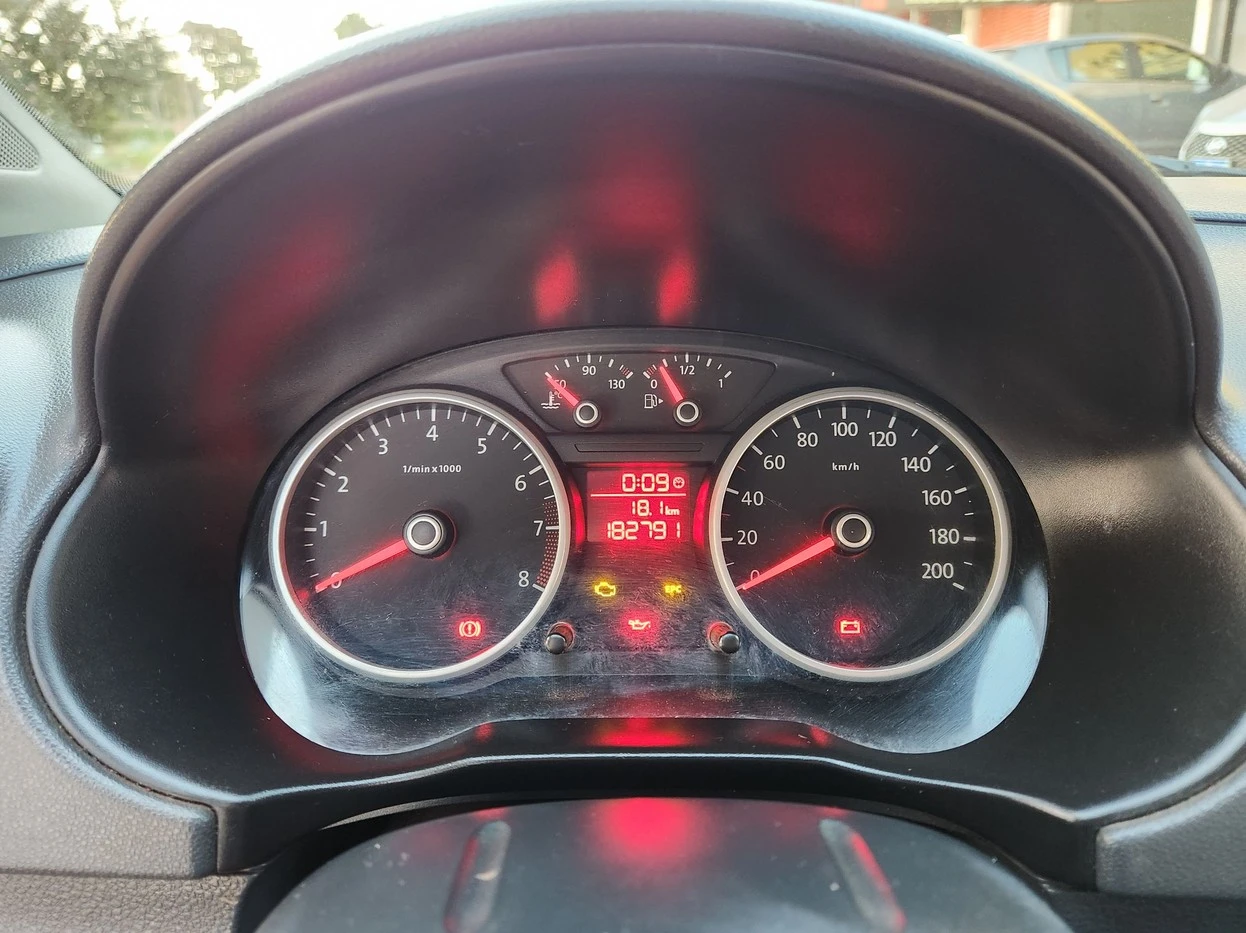 VOLKSWAGEN GOL