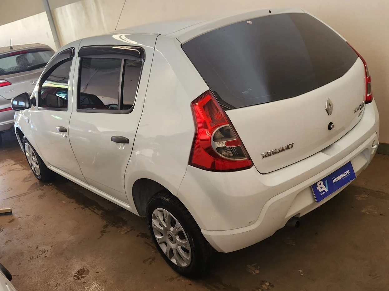 RENAULT SANDERO