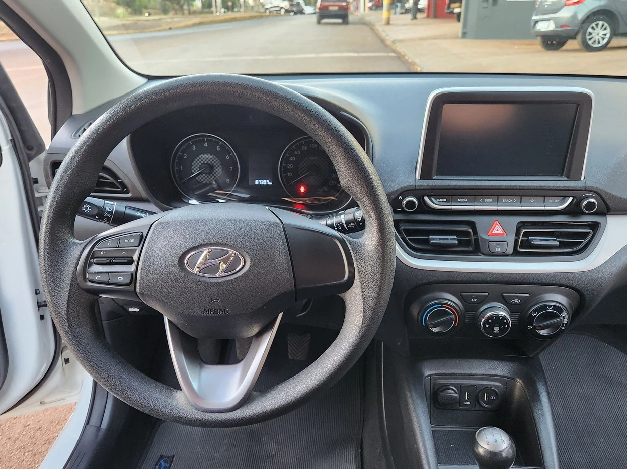 HYUNDAI HB20