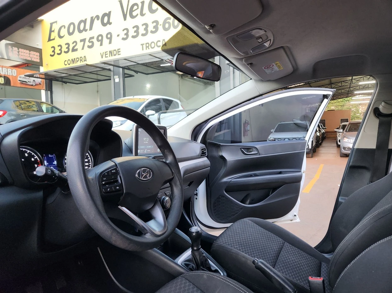 HYUNDAI HB20