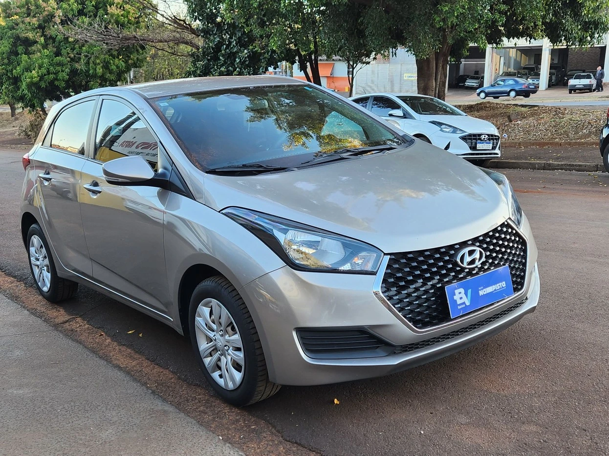 HYUNDAI HB20