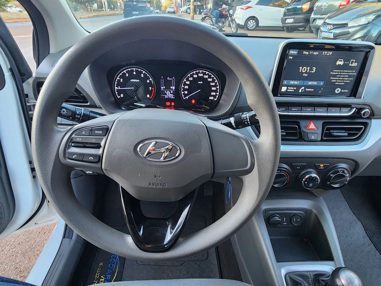 HYUNDAI HB20S