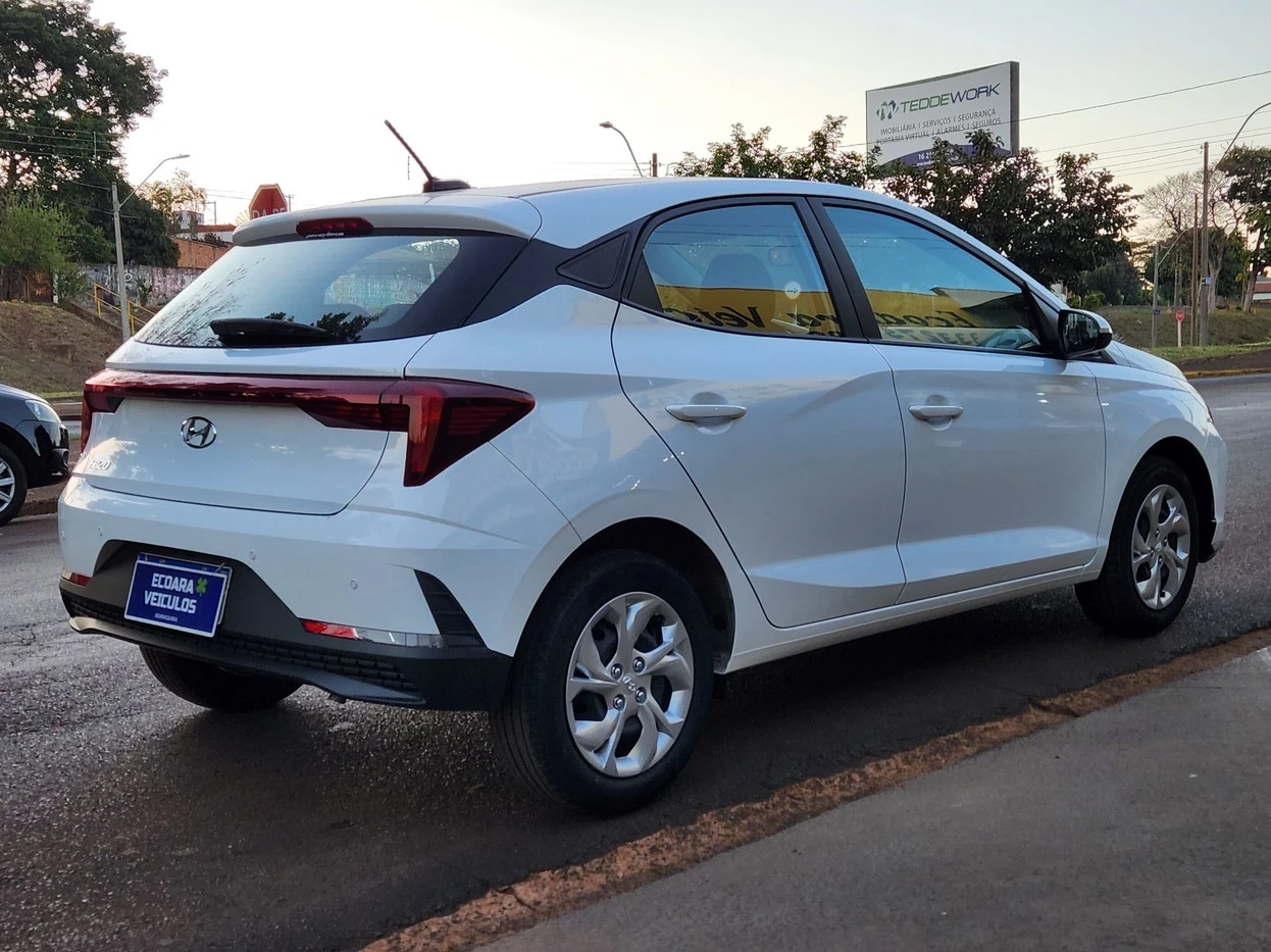 HYUNDAI HB20