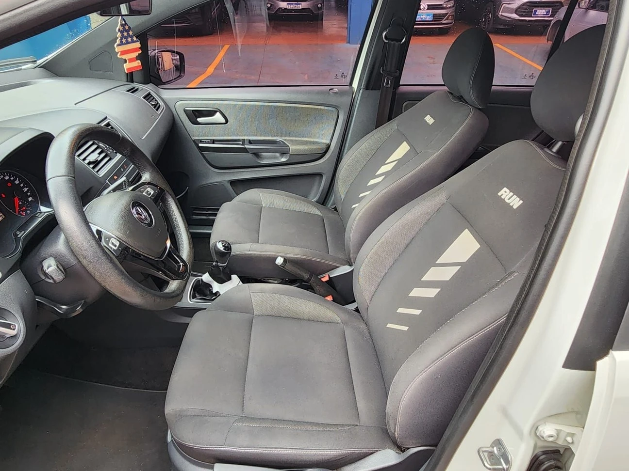 VOLKSWAGEN FOX