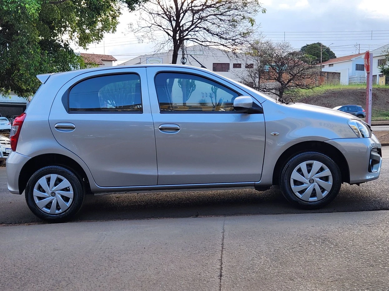 TOYOTA ETIOS