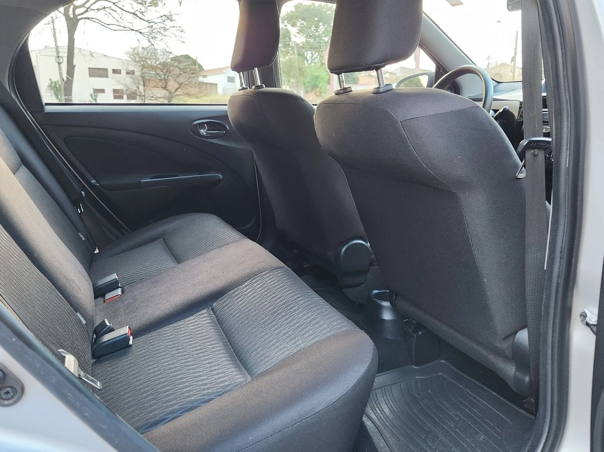 TOYOTA ETIOS