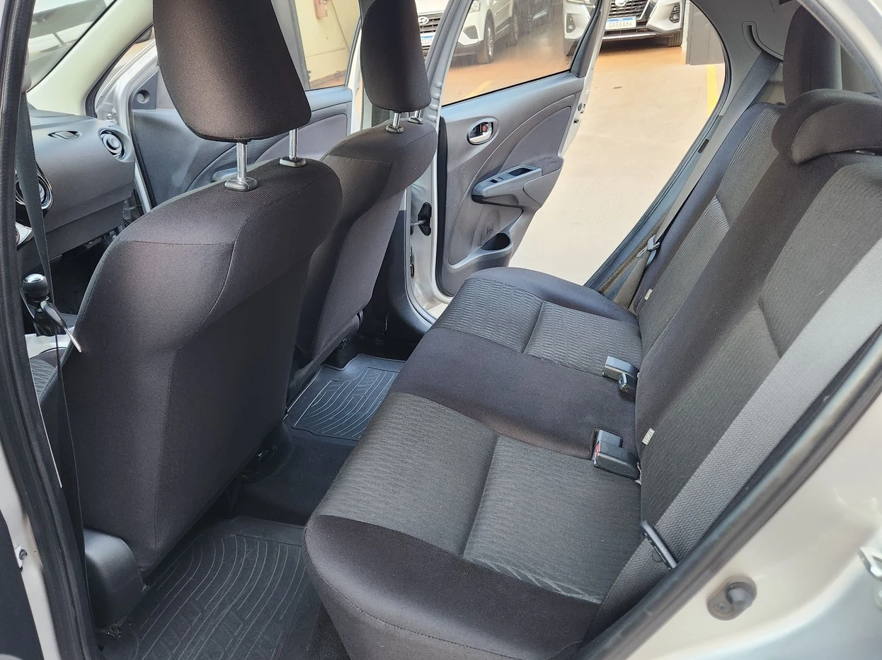 TOYOTA ETIOS
