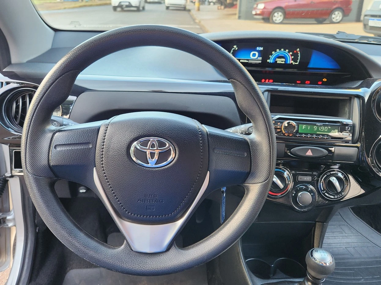 TOYOTA ETIOS