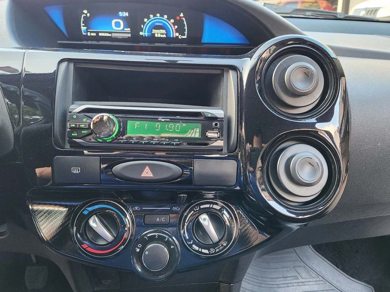 TOYOTA ETIOS