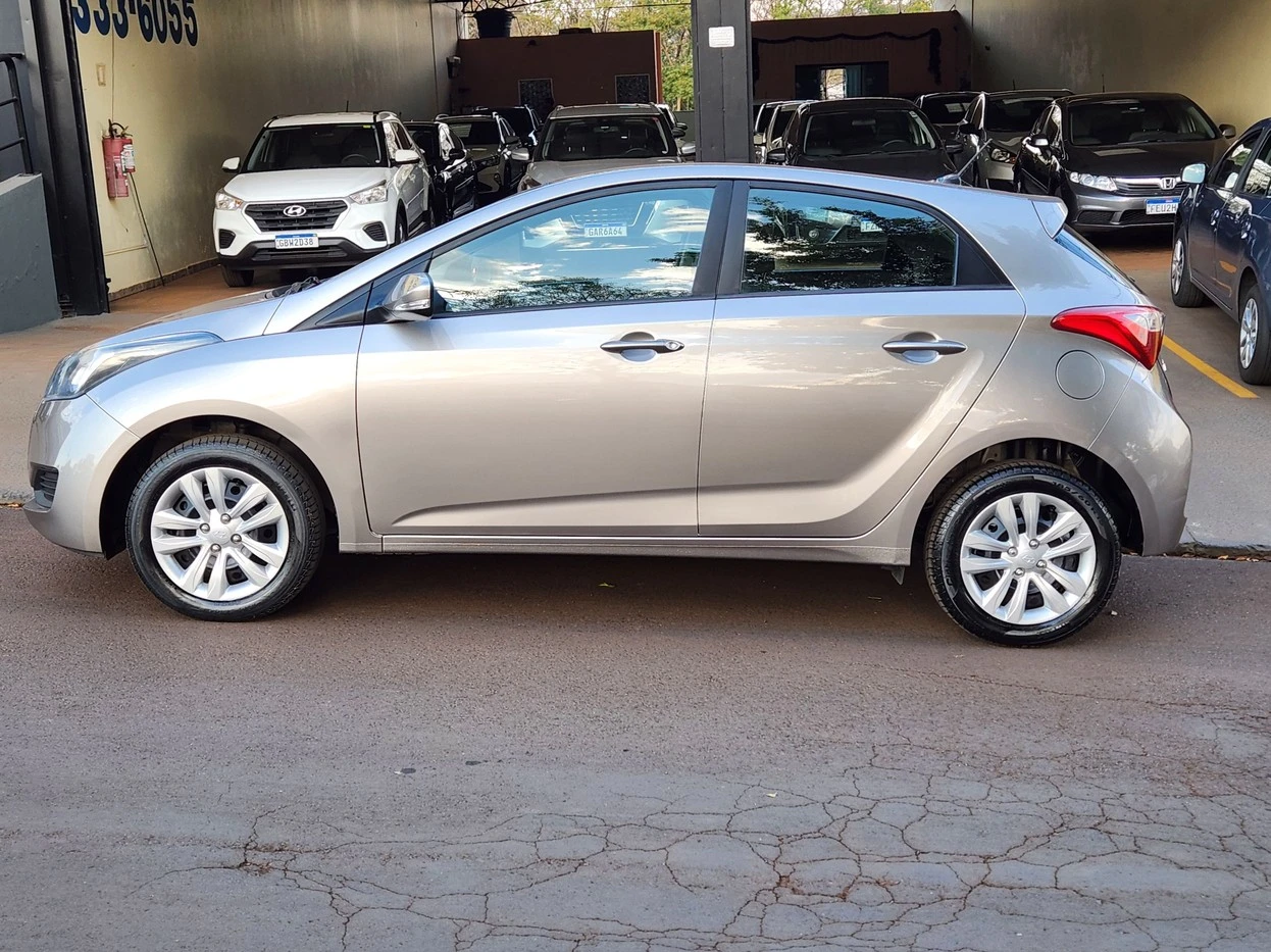 HYUNDAI HB20