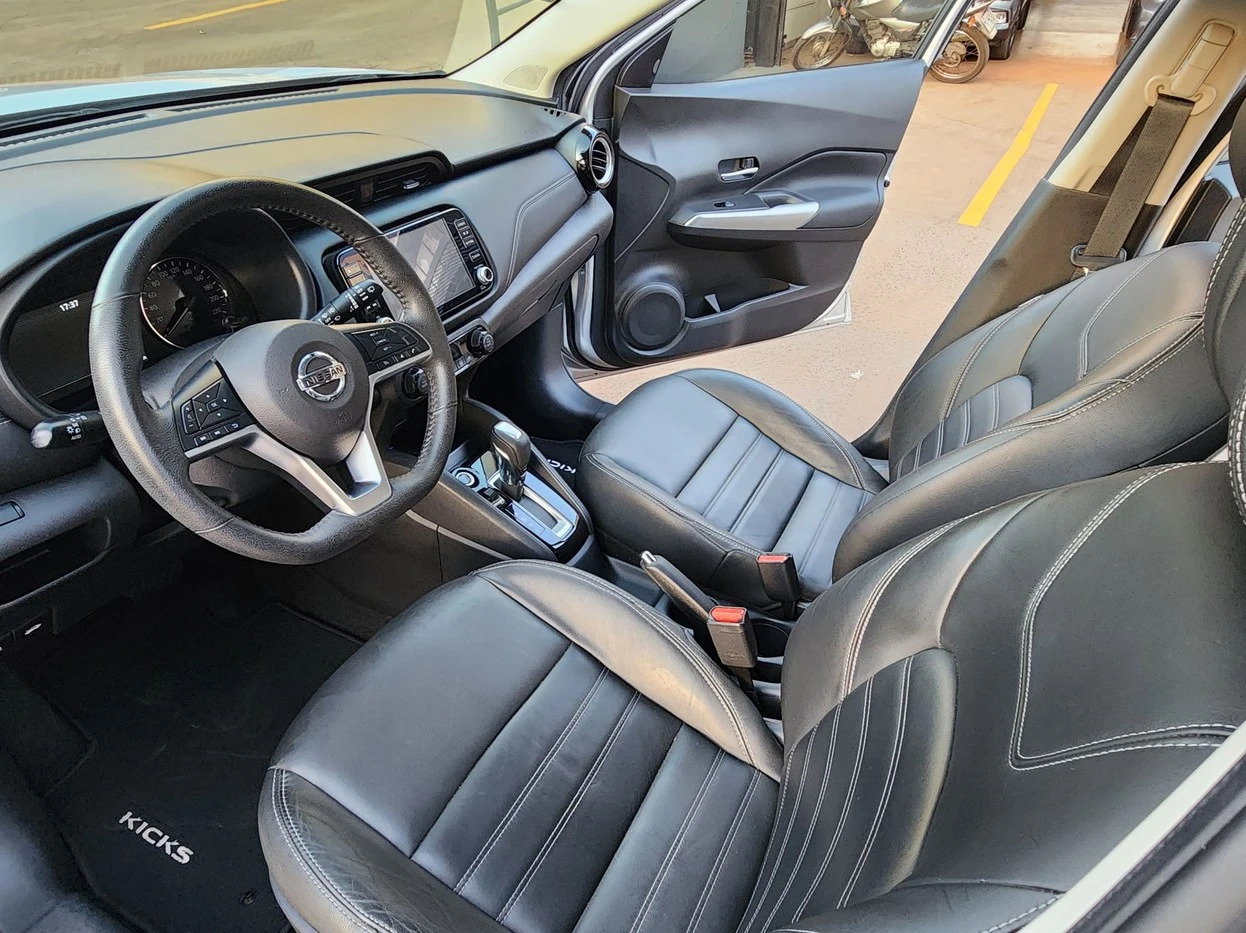 NISSAN KICKS