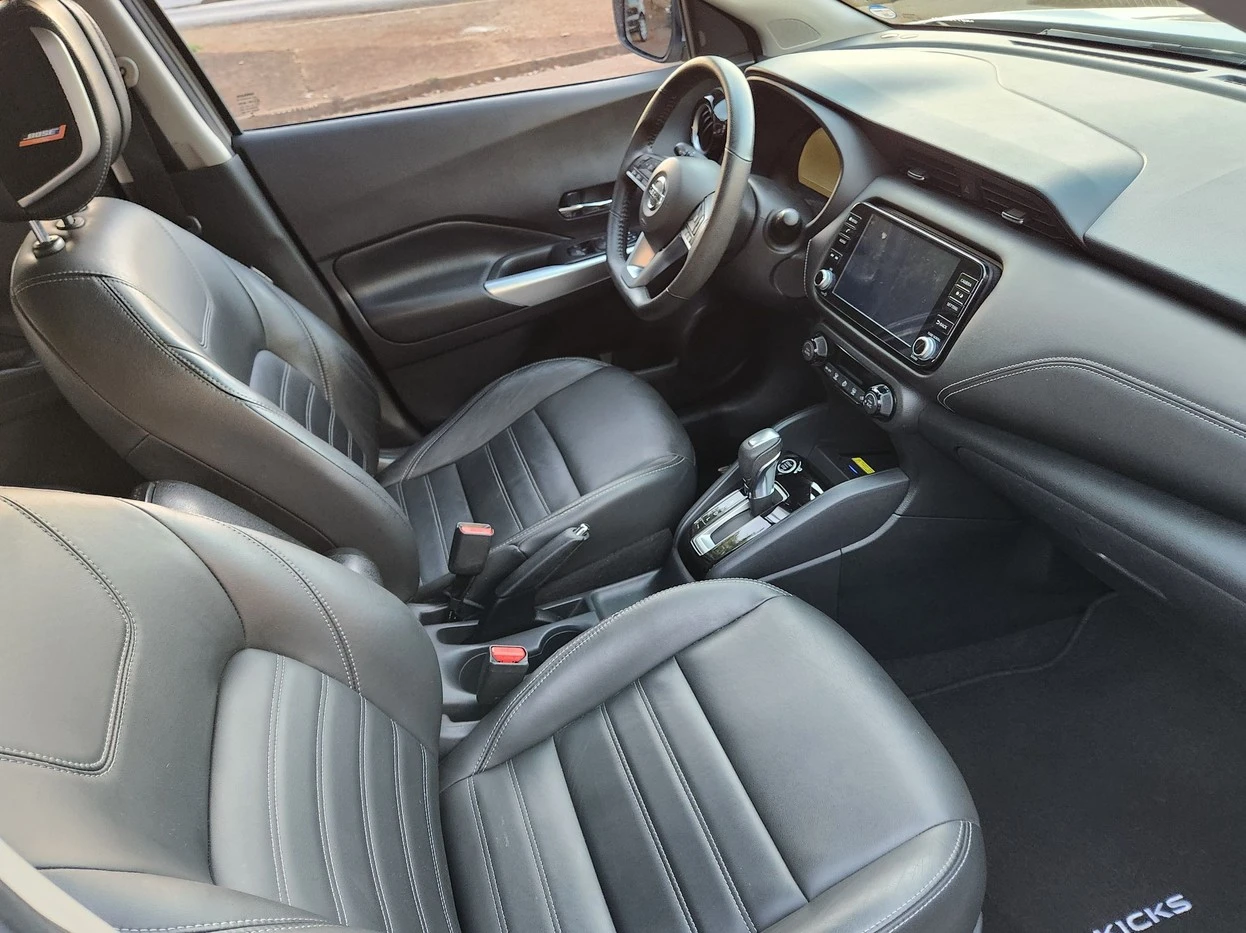 NISSAN KICKS