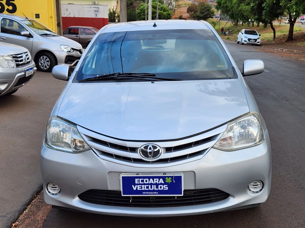 TOYOTA ETIOS