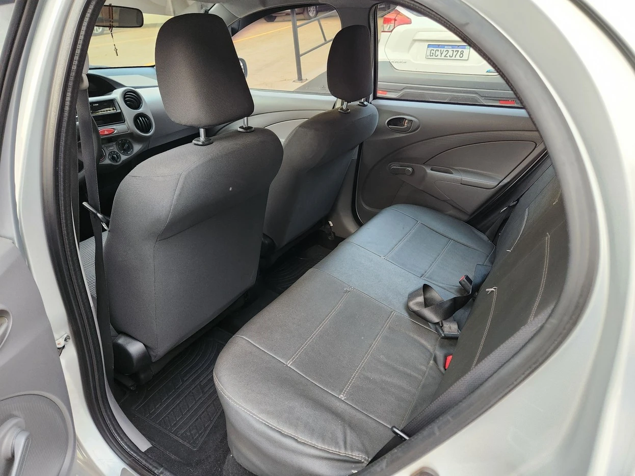 TOYOTA ETIOS