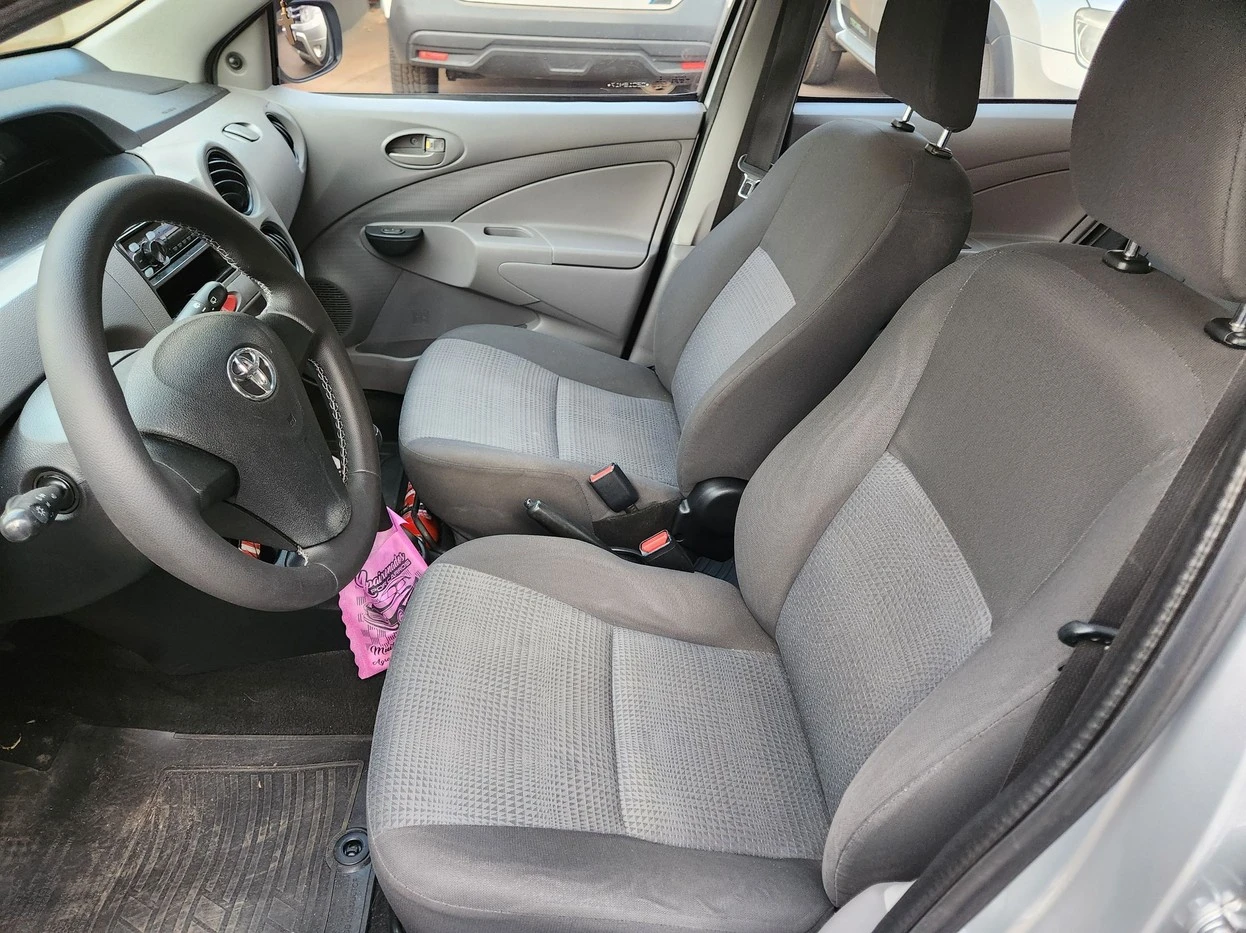 TOYOTA ETIOS