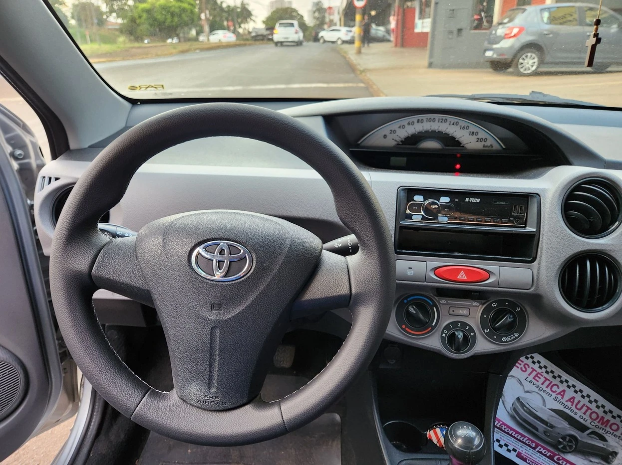 TOYOTA ETIOS