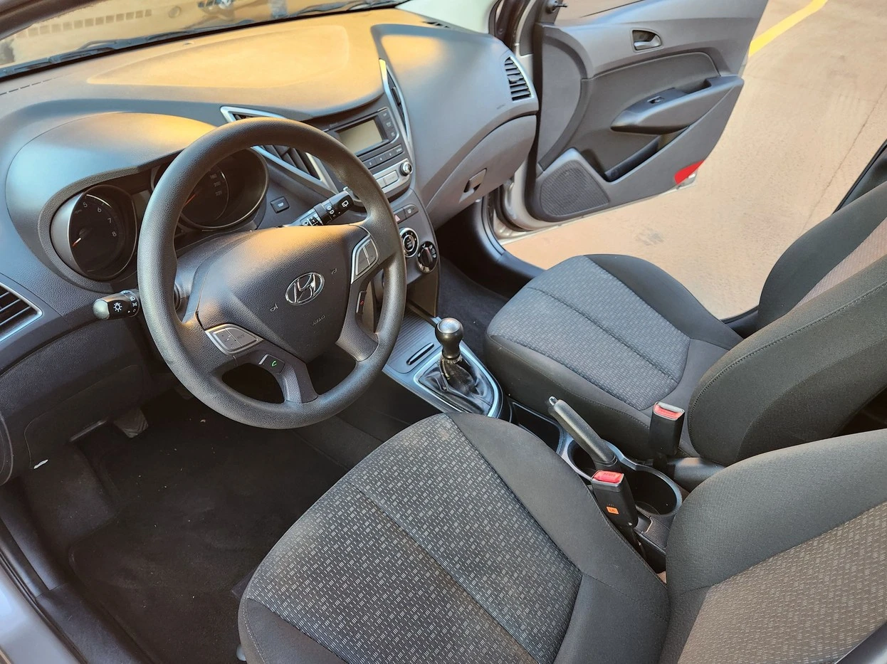 HYUNDAI HB20