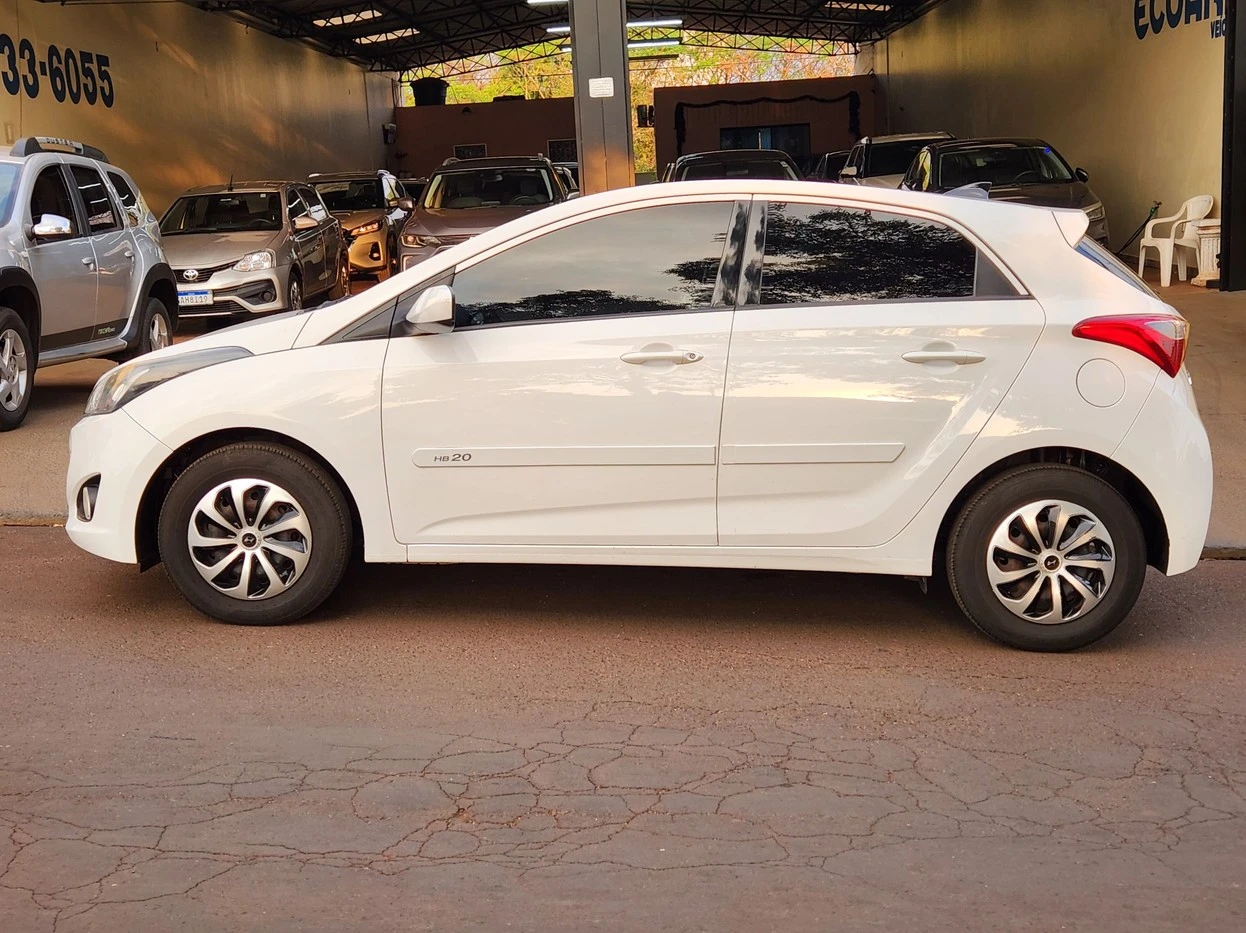 HYUNDAI HB20