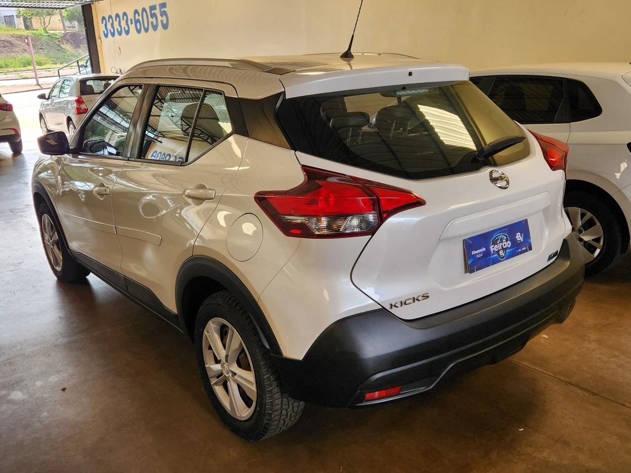 NISSAN KICKS