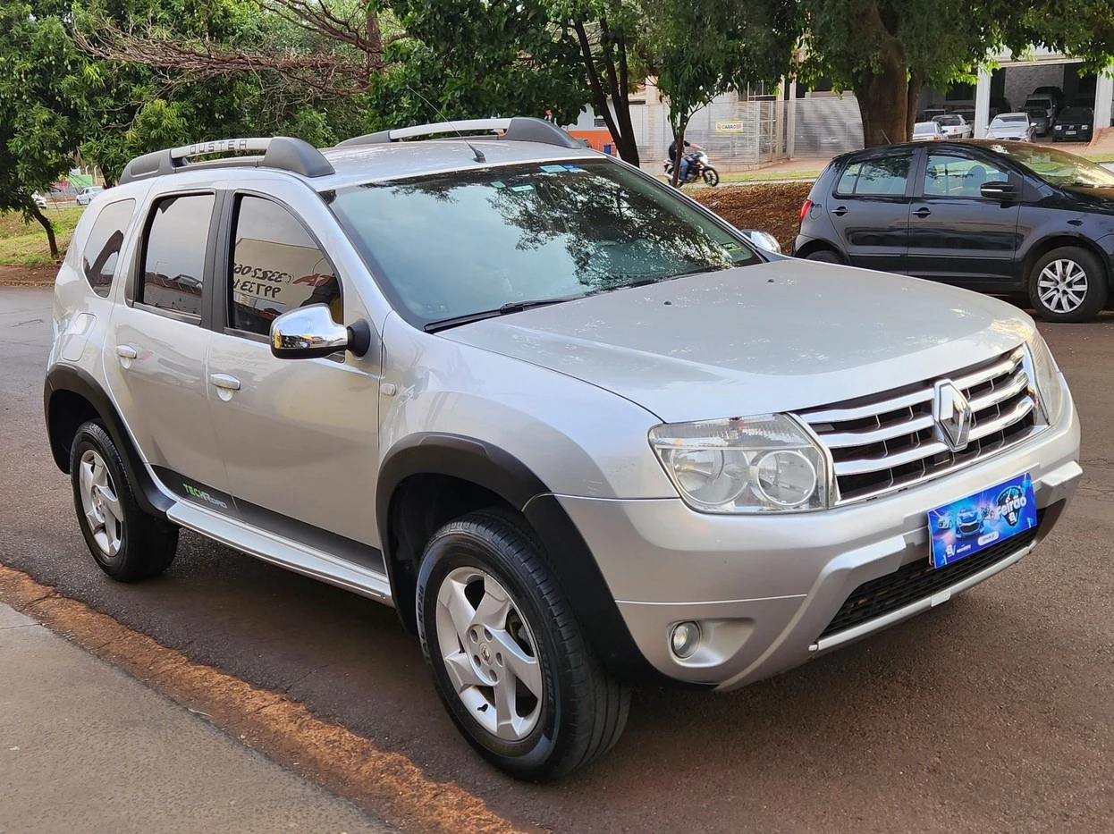 RENAULT DUSTER
