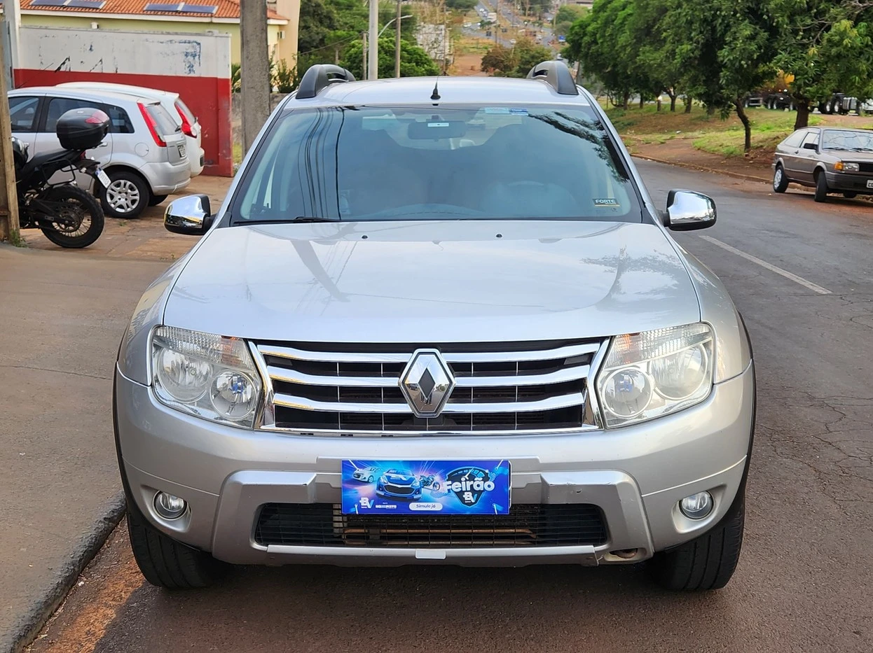 RENAULT DUSTER