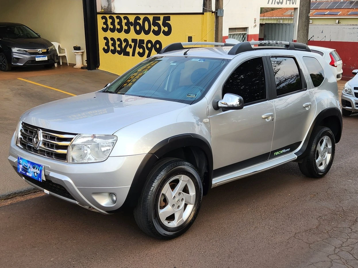 RENAULT DUSTER