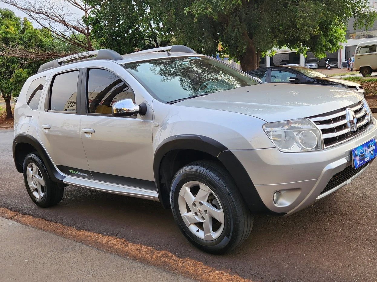 RENAULT DUSTER