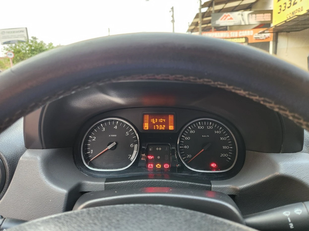 RENAULT DUSTER