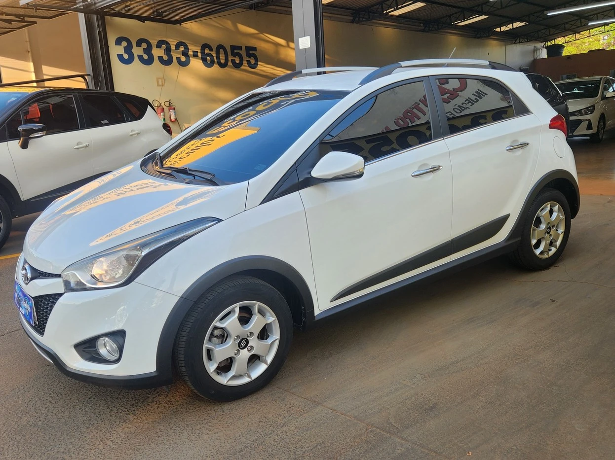HYUNDAI HB20X