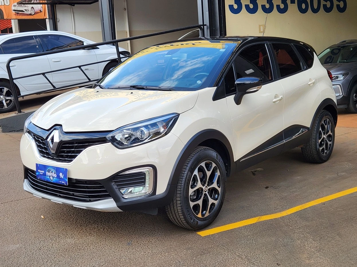 RENAULT CAPTUR