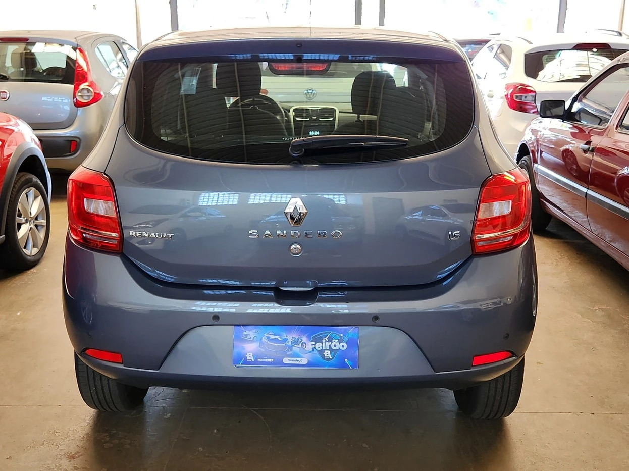 RENAULT SANDERO