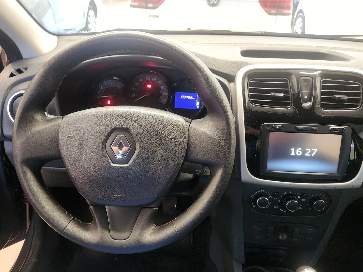 RENAULT SANDERO