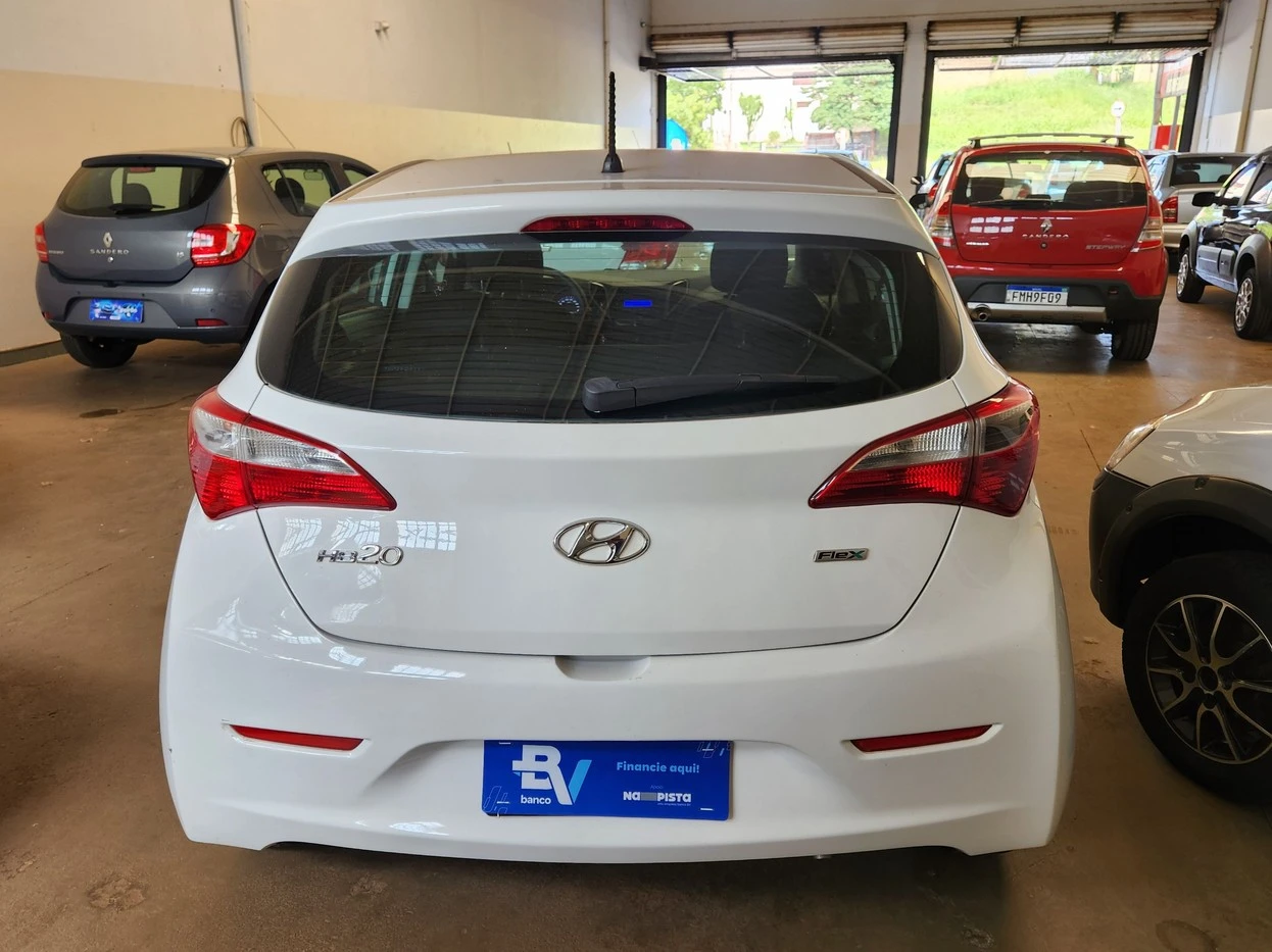 HYUNDAI HB20