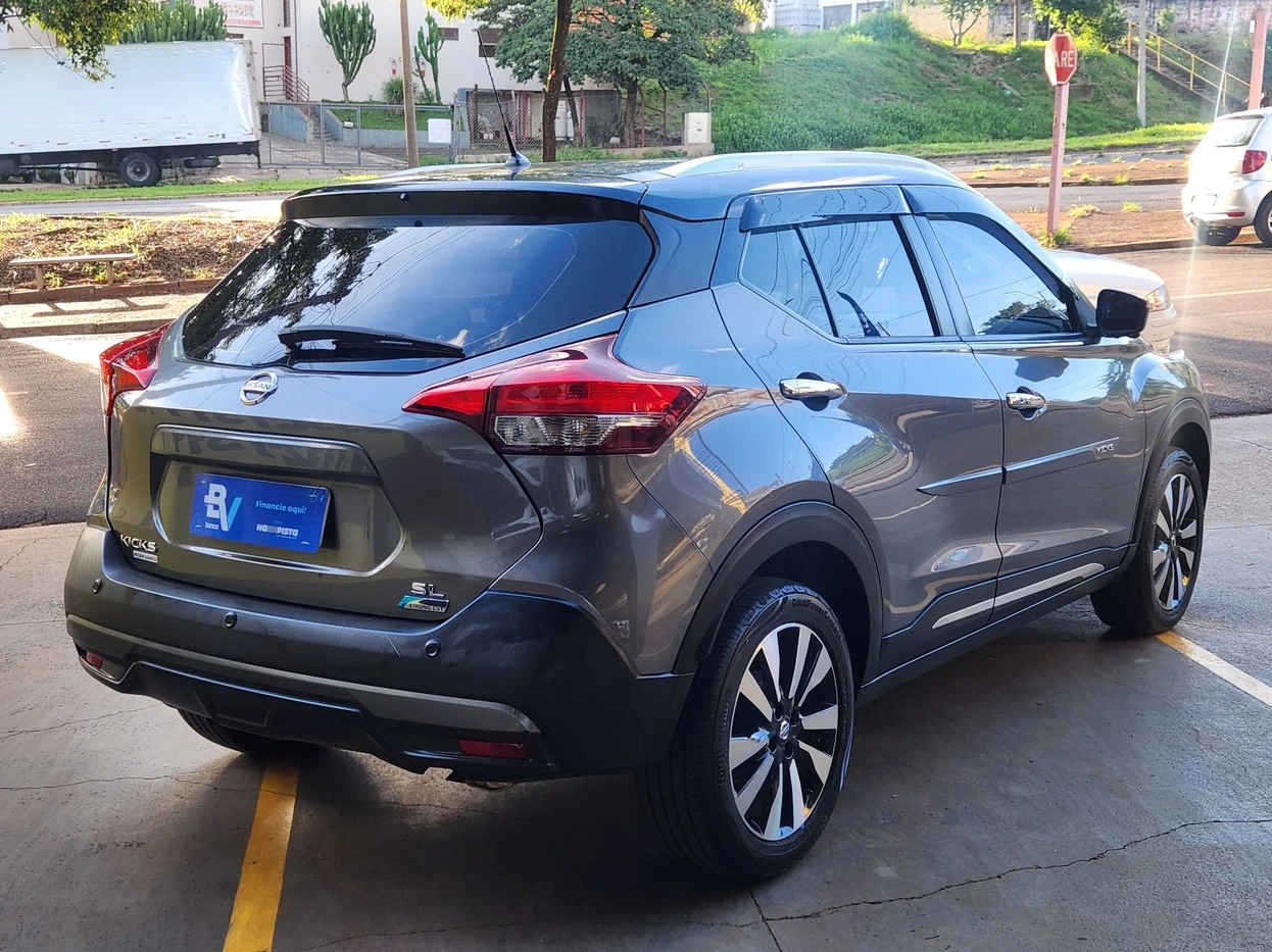 NISSAN KICKS
