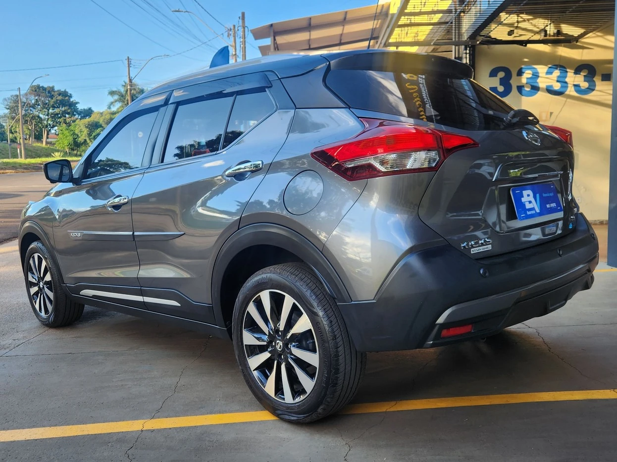 NISSAN KICKS