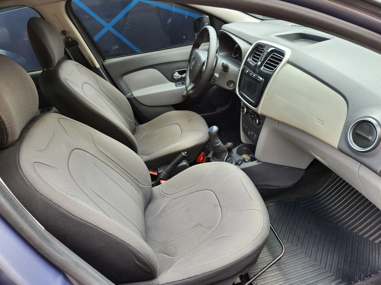 RENAULT LOGAN