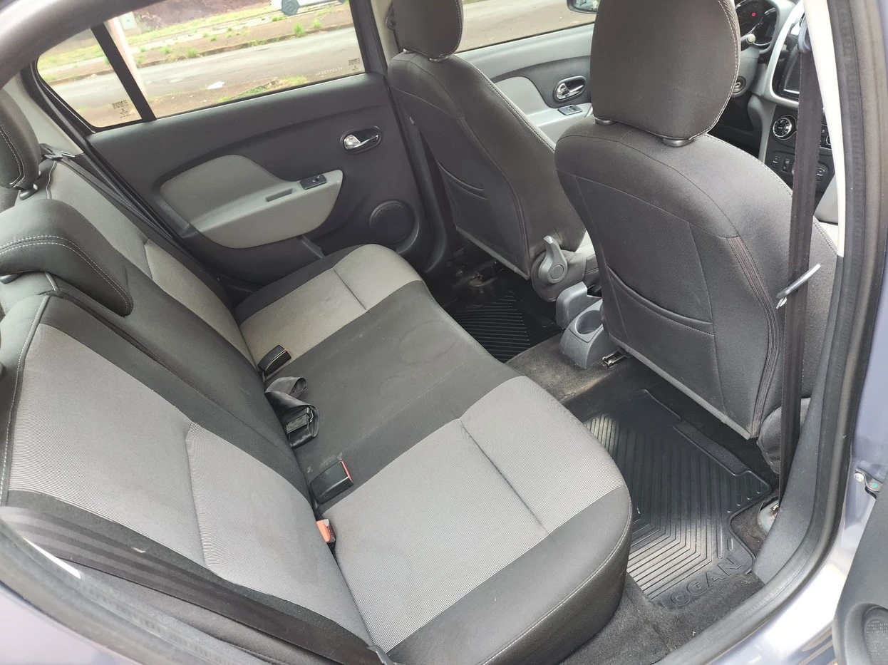 RENAULT LOGAN