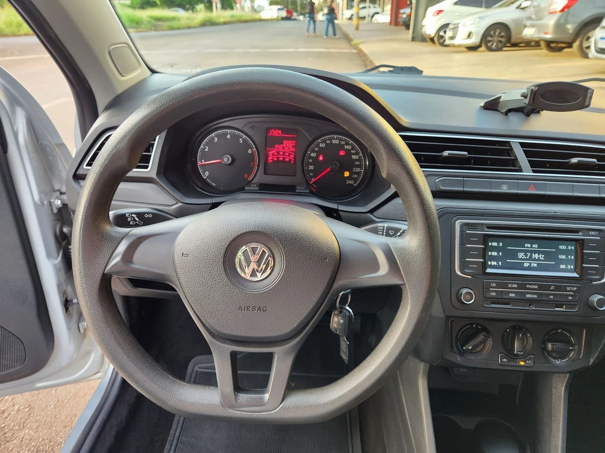 VOLKSWAGEN GOL