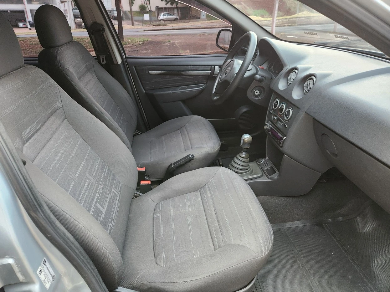 CHEVROLET PRISMA
