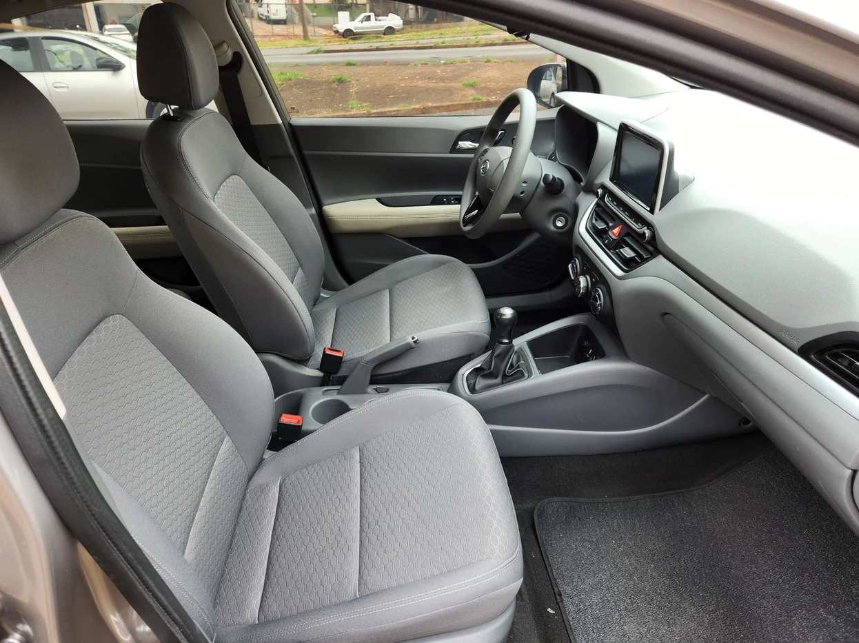HYUNDAI HB20S
