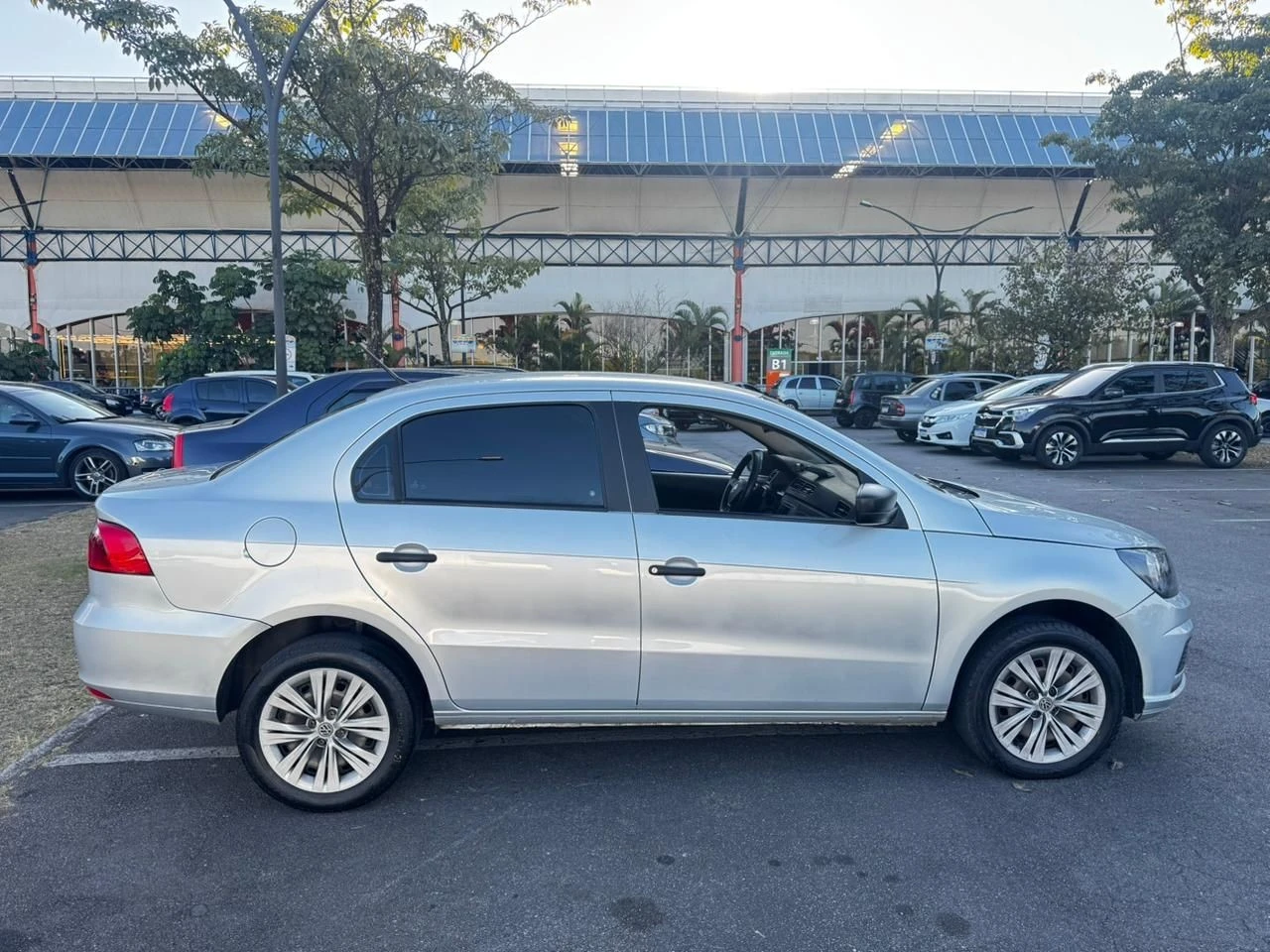 VOLKSWAGEN VOYAGE