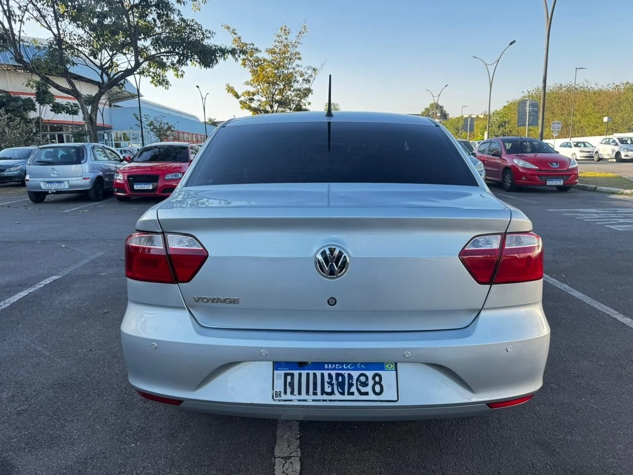 VOLKSWAGEN VOYAGE