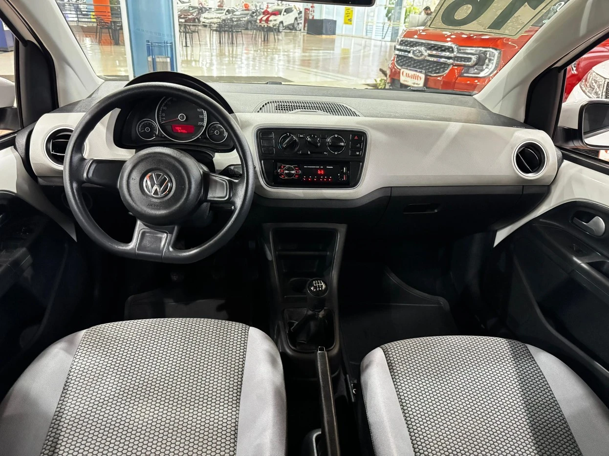 VOLKSWAGEN UP