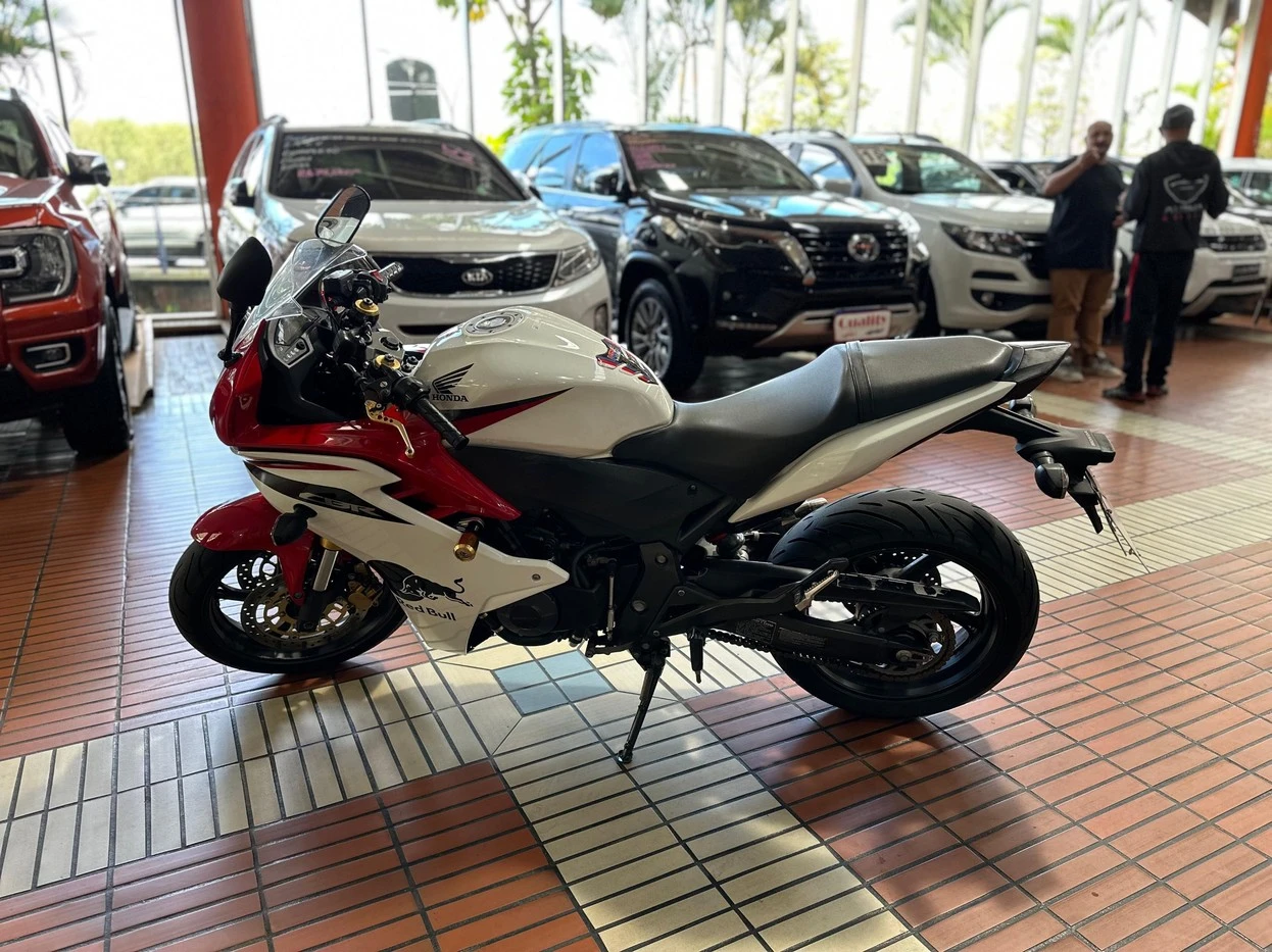 HONDA CBR 600F